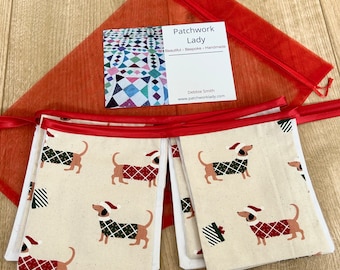 Dachshund Christmas bunting. Sausage dog daxie puppy modern Christmas décor