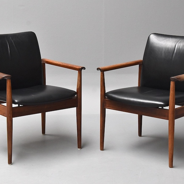 Finn Juhl Rosewood Armchair 209 Diplomat