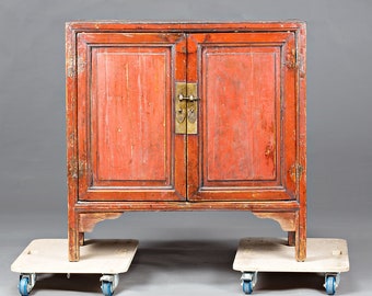Red Lacquered Chinese cabinet From Ningbo