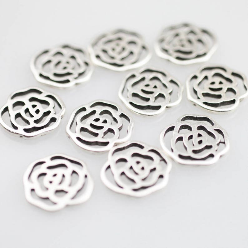 ZM76 10x Rose pendants Made in Europe Antique Silver Tone High Quality
