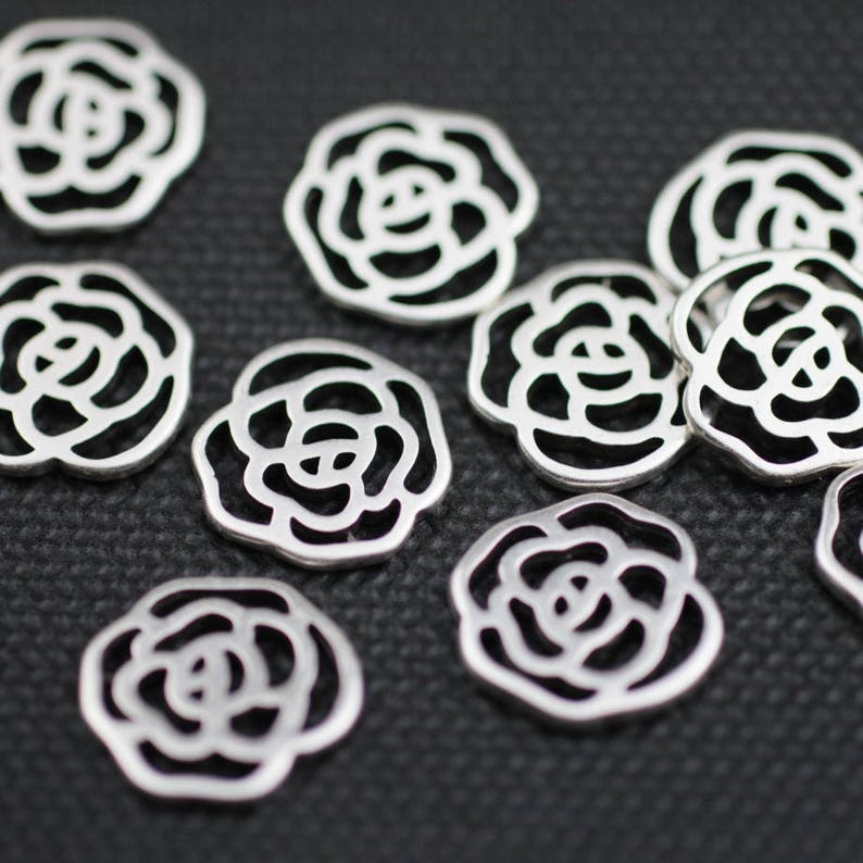 ZM76 10x Rose pendants Made in Europe Antique Silver Tone High Quality
