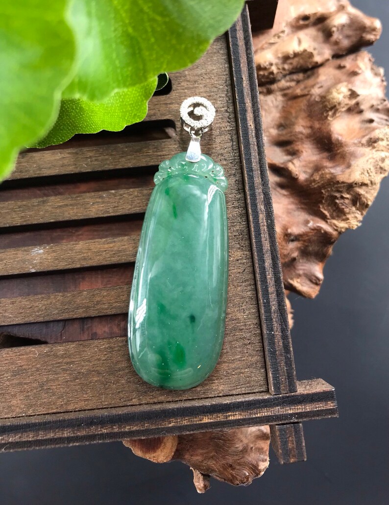 Carved oil Green icy translucent Grade A Type A Burmese Jadeite Jade pendent \u7fe1\u7fe0 \u30d2\u30b9\u30a4