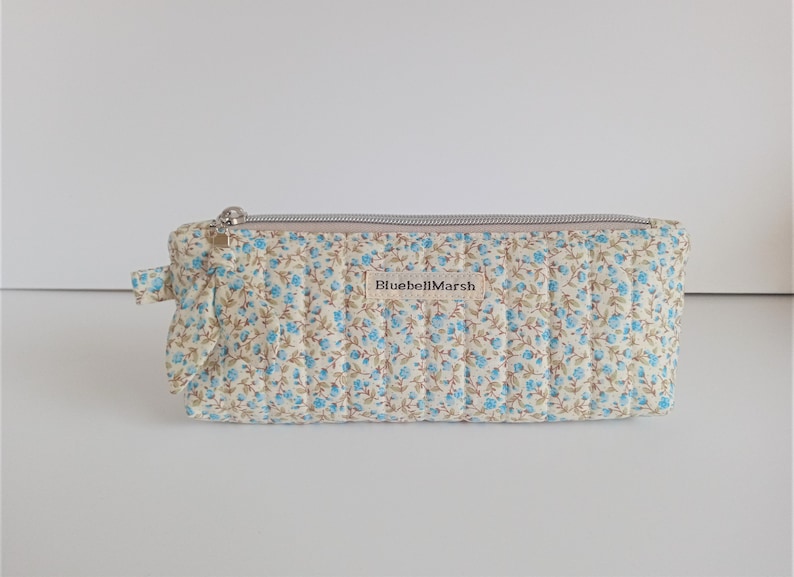 Quilted Zipper Pouch, Floral ditsy blue