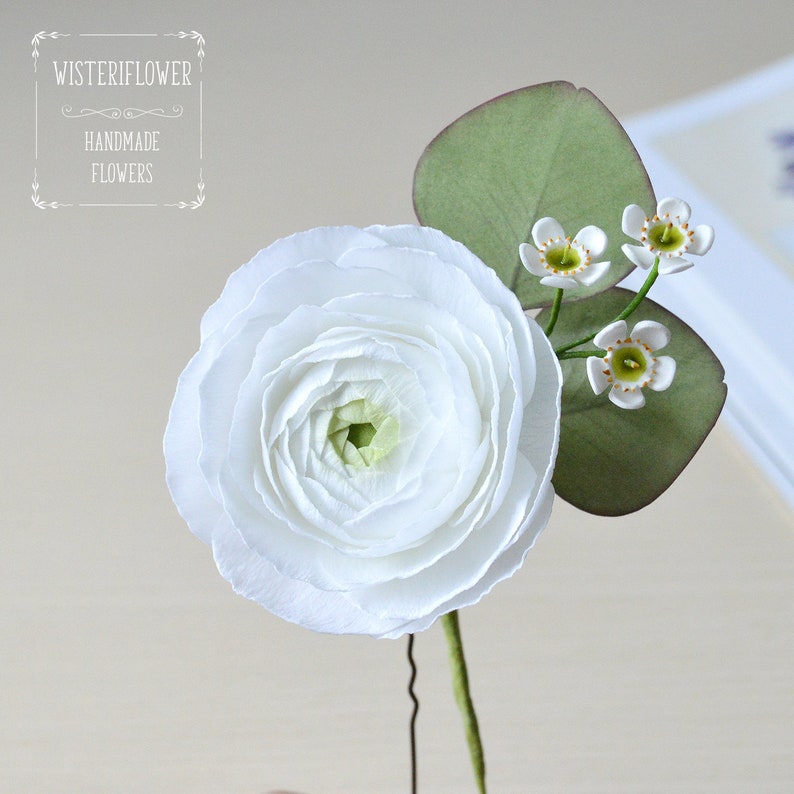 White flower Wedding hair piece Eucalyptus wedding hair pin Bridal Tropical wedding Bridesmaid gift Ranunculus Wax flower Woodland headpiece