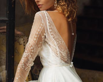 Wedding dress 'ELISE' // short wedding dress, boneless, tea length wedding dress, lace wedding dress, long sleeve, boho wedding dress