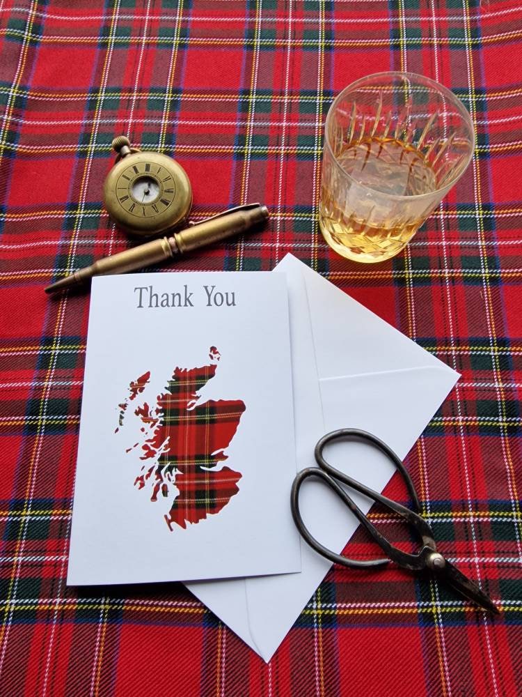 Wee Blue Coo Grußkarte 'Who Cares Scotland' – Mit Tartan-Border, 15x15 Cm, Hochwertiger Karton, Für Charity