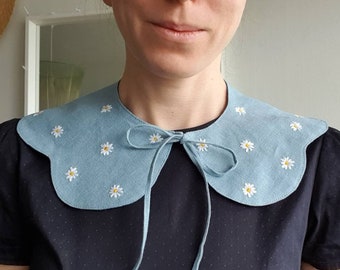 Hand embroidered daisy collar, Detachable linen peter pan floral collar, Baby blue romancecore accessory