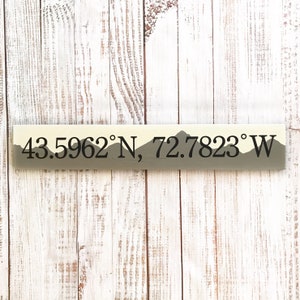 KILLINGTON Mountain Wooden Sign, Vermont Ski Resort, Green Mountains Decor, Ski Gift, Apres Ski Sign, Latitude, Skier gift