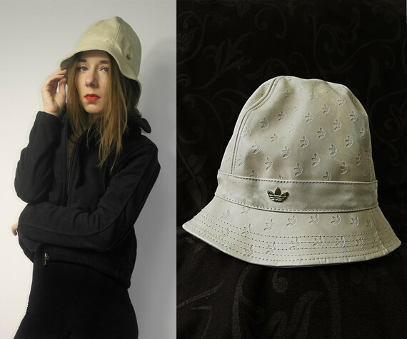 Rare ADIDAS Sample Bucket Hat Size M 