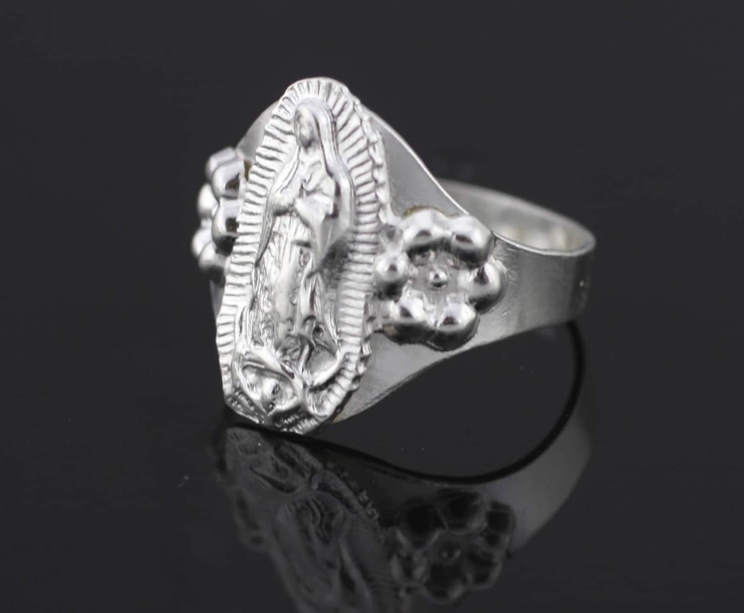 Savlano 18K Gold Plated White Yellow & Rose Three Color Lady of Guadalupe Virgin Mary With Round Cut Cubic Zirconia Women's Girl's Religious Ring (5): Clothing, Shoes & Jewelry