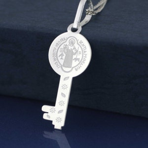 St Benedict key,  Silver St Benedict key Necklace, Saint Benedict key Necklace, Sterling Silver St Benedict key, llave San Benito en Plata,