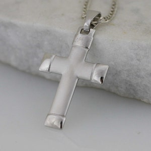 Cross Necklace, Sterling Silver Cross Necklace, Silver Cross, Silver Crucifix Matte, Silver Cross Pendant, Christian Jewelry, Cruz de Plata