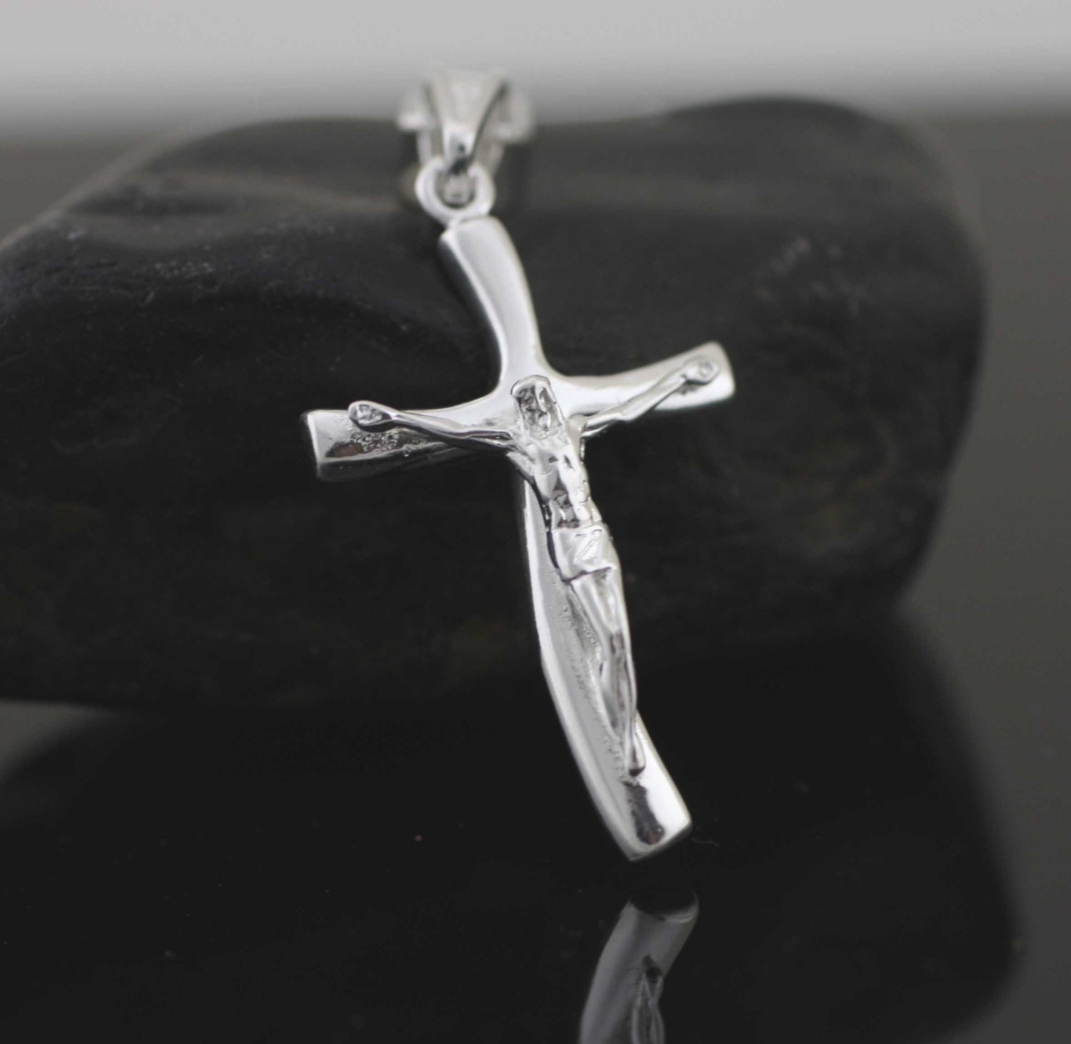 アクセサリー vintage silver925 Jesus cross necklace il_fullxfull.1018763052_swbx.jpg