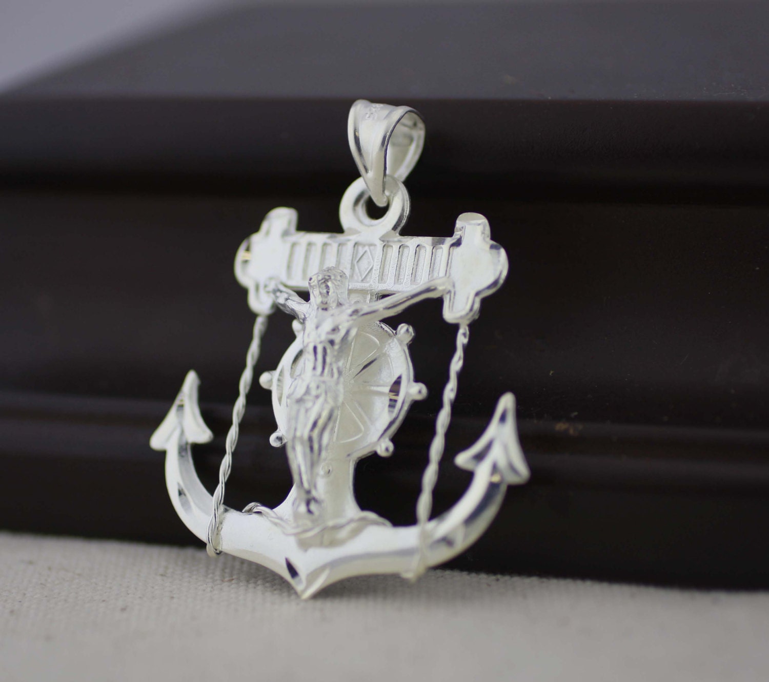 Silver Jesus Christ Anchor Necklace Jesus Christ Necklace Etsy