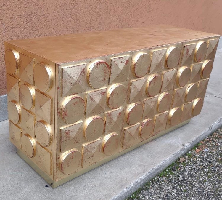 Brutalist sideboard in wood, gold and brass made in Italy