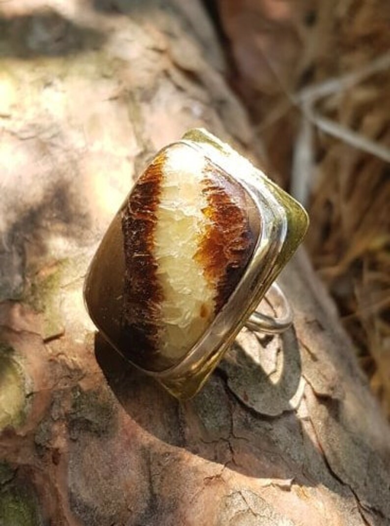 Septaria ring to free itself from old blockages and regain confidence