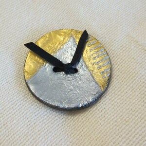Keep Your Scarf in Place with this Stunning Brooch