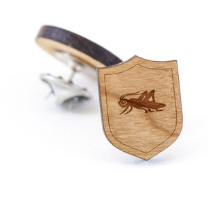 Grasshopper Lapel Pin, Wooden Pin, Wooden Lapel, Gift For Him or Her, Wedding Gifts, Groomsman Gifts, and Personalized image 2