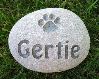 Small River Stone Pet Memorial -  Custom Engraved - Free Shipping