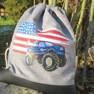 Plotterdatei Serie Monster Truck Fusselfreies Plottervorlage MonsterTruck Reifen Reifenspuren USA Flagge Offroad