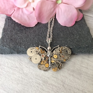 Pendentif papillon Steampunk, bijoux dinsectes horlogers, cadeau nature, cadeau upcyclé, cadeau pour elle image 9