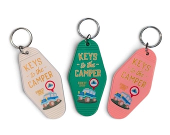 Vintage Style Camper Keychain - Retro Motel Key Tag