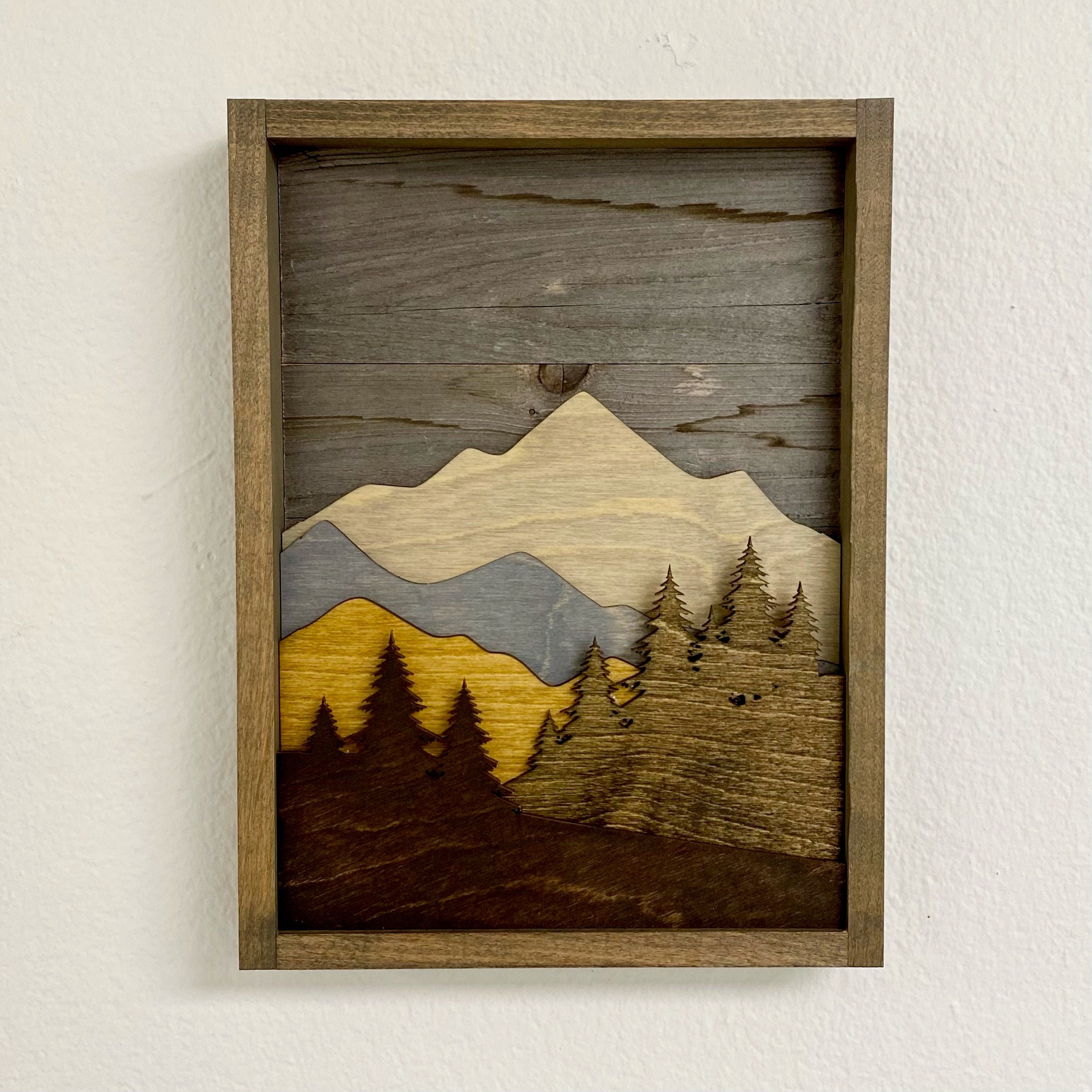 13+ Mountain Wood Carving