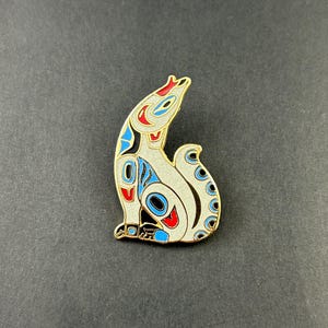 Howling Wolf Brooch | Northwest Coast Art Style Pin | Multicolored Enamel Gold Tone | Indigenous-Inspired Jewelry | Animal Gift