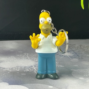 Vintage Homer Simpson Keychain – Upcycled Simpsons Fox Figure – The Simpsons TV Collectible – Simpsons Cartoon Zip Pull Key Ring Charm