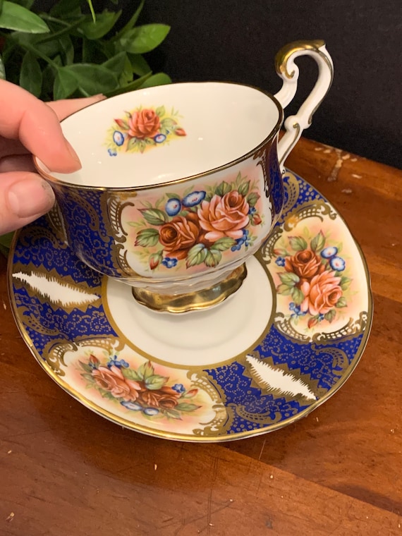 Vintage Paragon By Appointment To Her Majesty The Queen Tea Cup And Saucer. Royal Blue & Gold