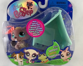 Authentic Brand New in Packaging - Littlest Pet Shop Sportiest #810 Flocked Special Edition So Soft Beaver