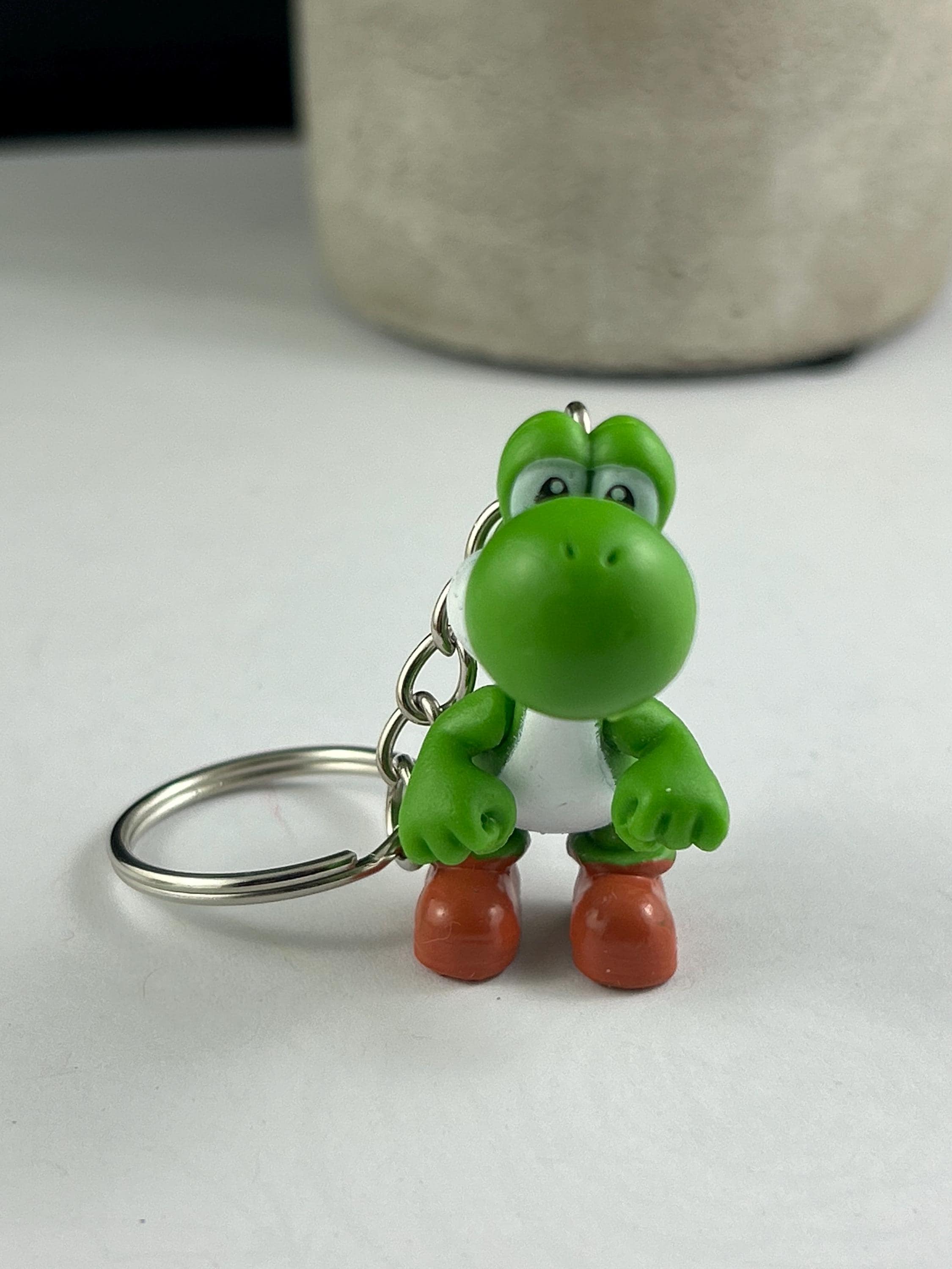 ラウンド用品・アクセサリー yoshi Yoshi Keychain Backpack Charm - Upcycled Nintendo Toy - Carry a