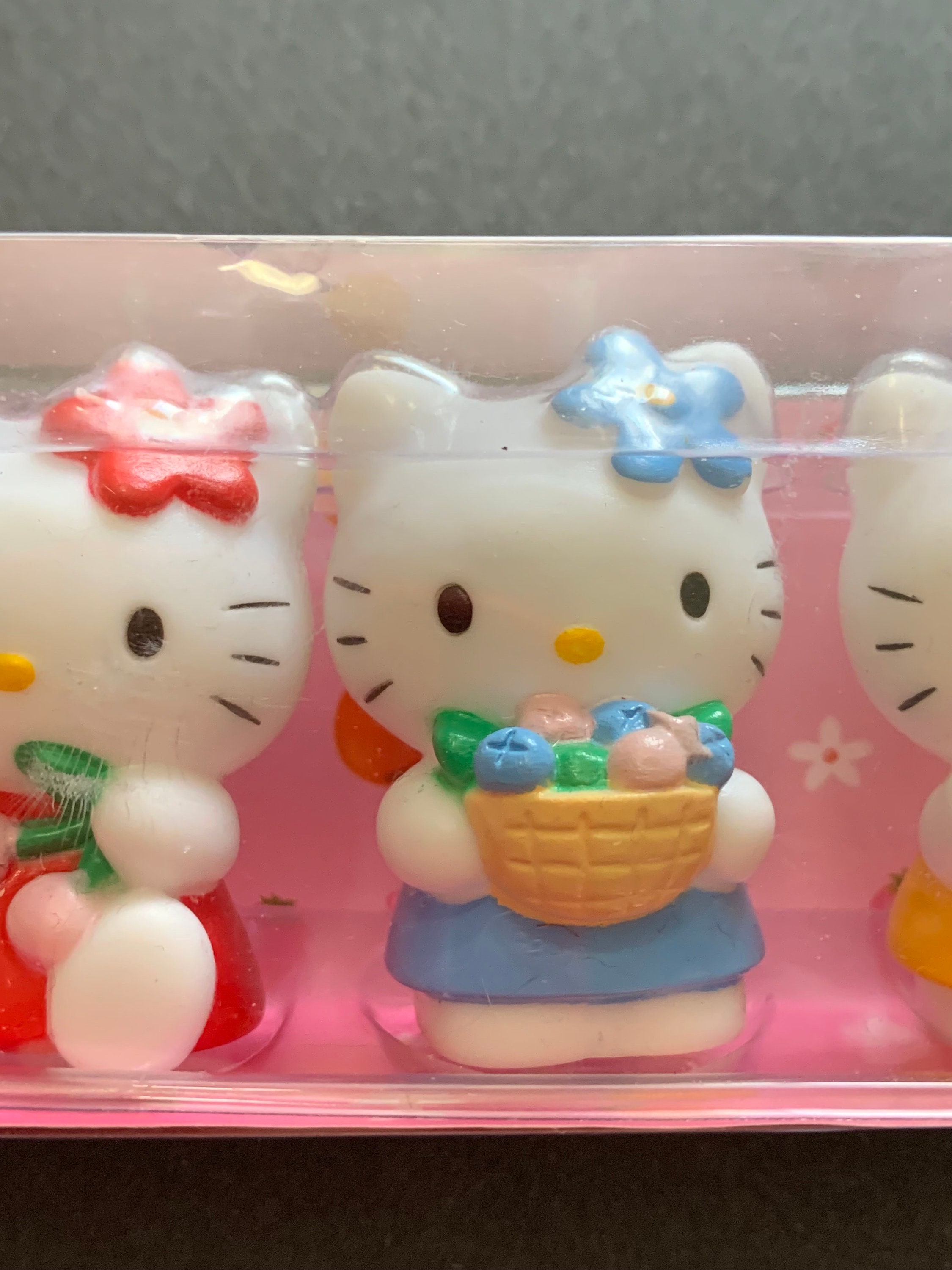 Hello Kitty Fruit Doll Figure Set of 7 Sanrio 2002 Very Rare. NEW