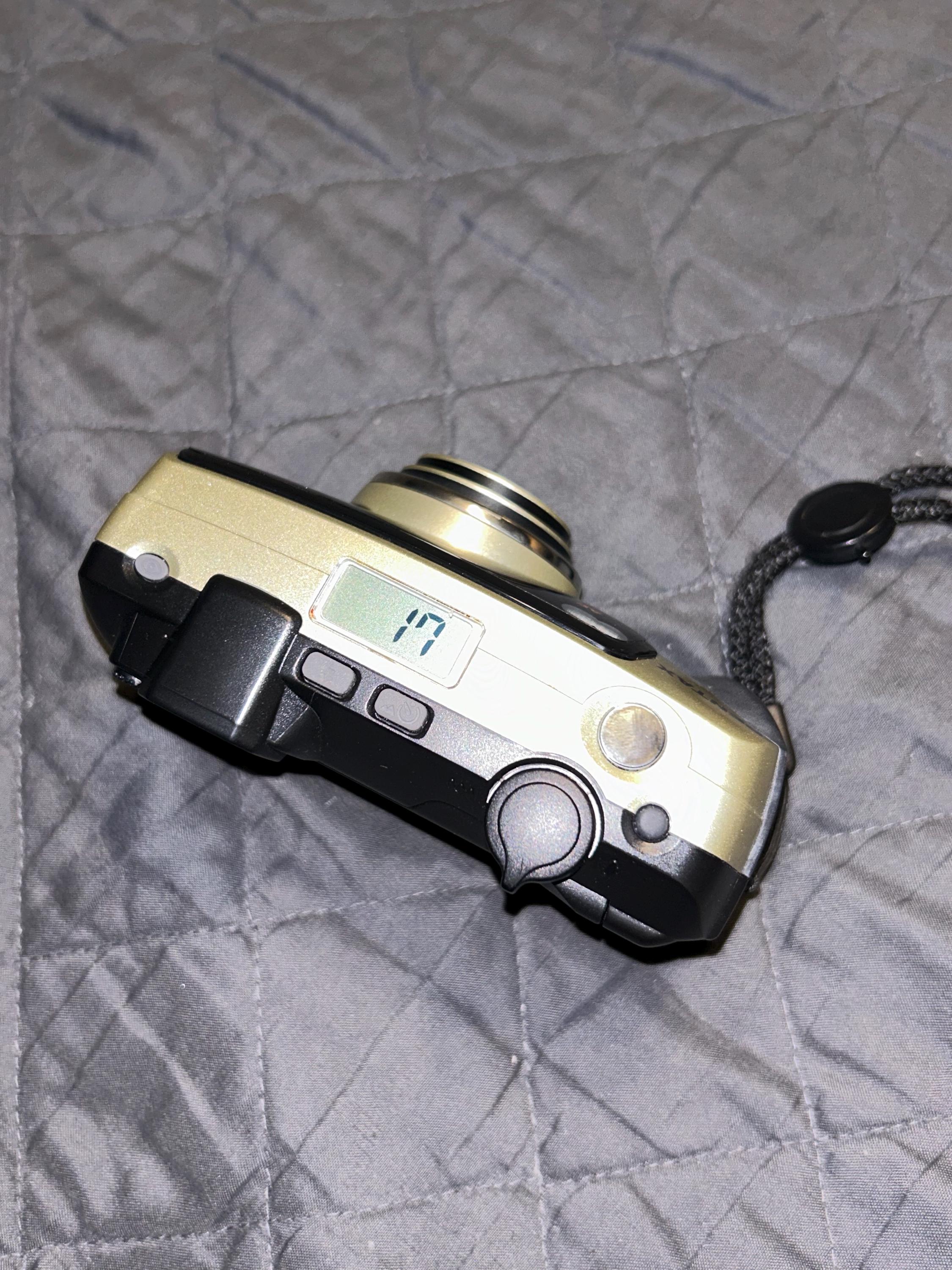 ペンタックス ESPIO 105G ポイントアンドシュートカメラ 35 mmフィルム