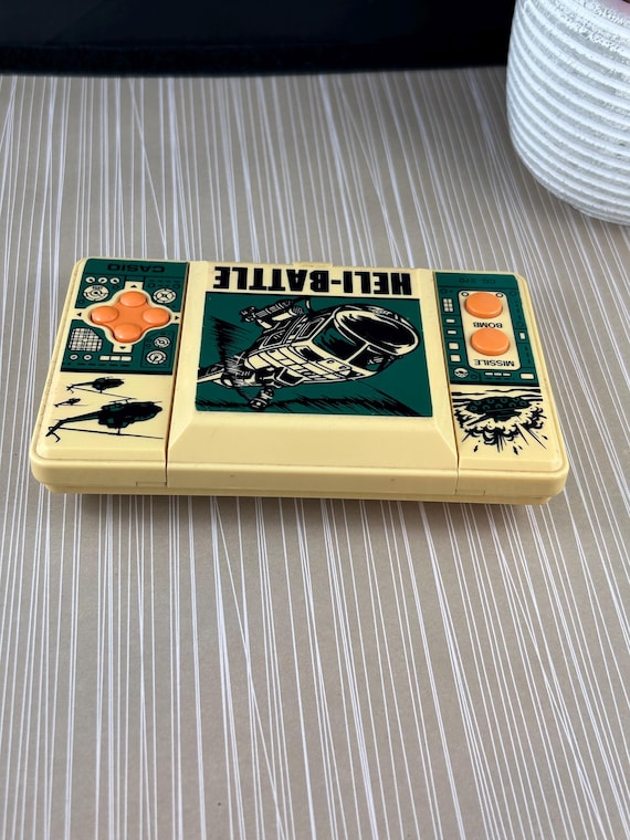 RARE Vintage 1987 Heli-battle Casio Handheld Game. CG 370 Works
