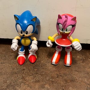 sexe toys rose She's Fantastic: Sonic main image 0