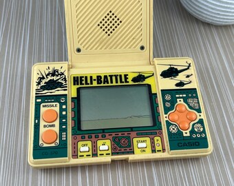 RARE Vintage 1987 Heli-battle Casio Handheld Game. CG 370 Works