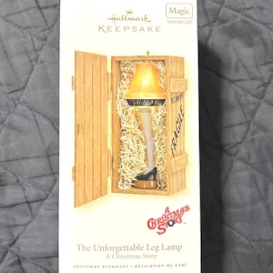 Hallmark Keepsake Ornament - A Christmas Story The Unforgettable Leg Lamp NEW