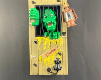 Vintage Goosebumps 1995 Lighted Talking DoorBell Toy/ Vintage Halloween Decor