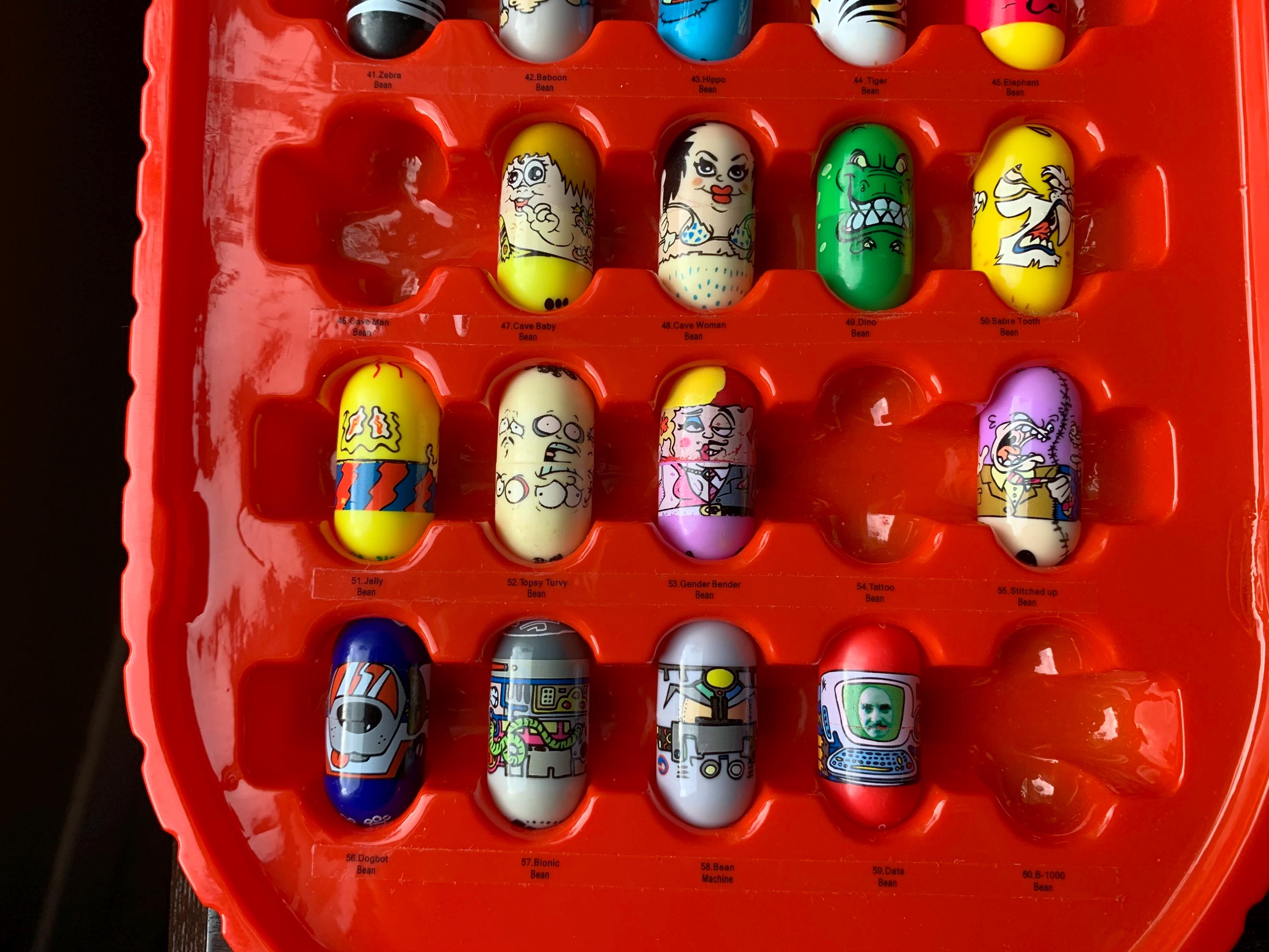 ⭐️レア⭐️ bean's ビーンズ ９冊おまとめセット Moose Mighty Beanz - Series 1 - in Carrying Case - Almost Compete