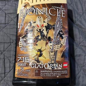 Lego 8983 Bionicle Vorox Glatorian Retired & ULTRA RARE Brand New in sealed Box