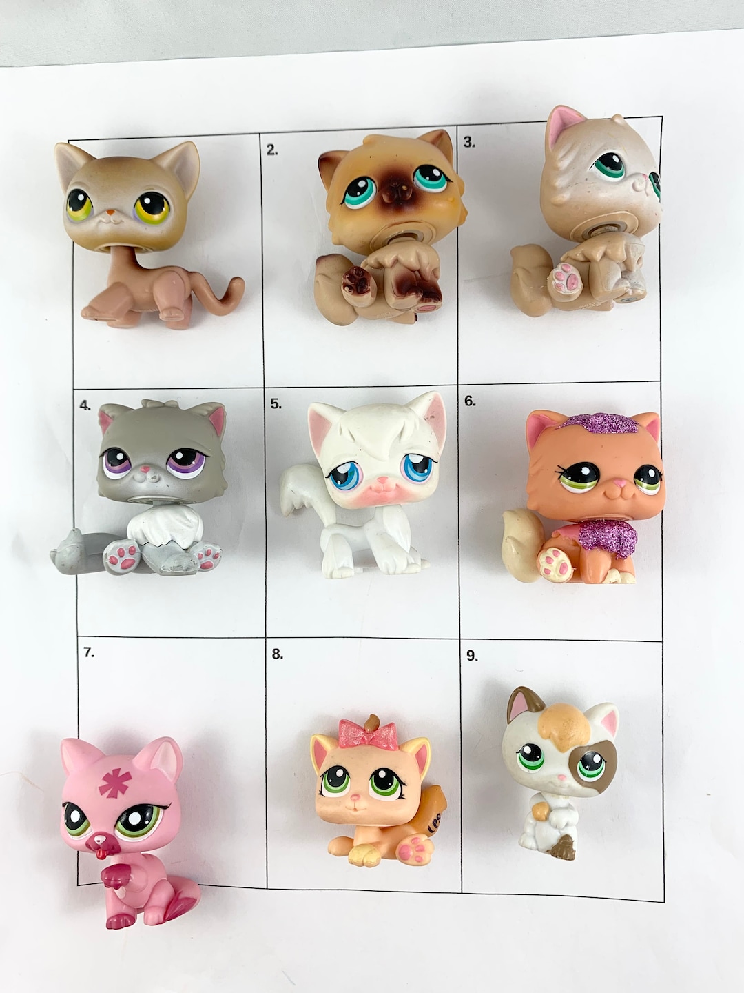 Authentic Original Littlest Pet Shop - Cat and Kitten Authentic Original Littlest Pet Shop - Cat and Kitten
