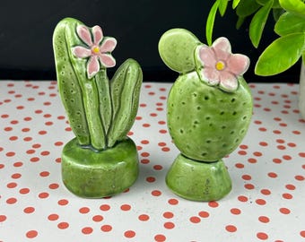 Vintage Ceramic Cactus Salt & Pepper Shakers - Retro Southwestern Kitchen Decor
