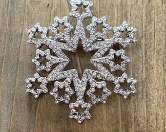 SIGNED Swarovski SNOWFLAKE Christmas Brooch Pin