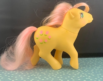 My Little Pony G1 Applejack 1983 Vintage Orange Pony Yellow Hair