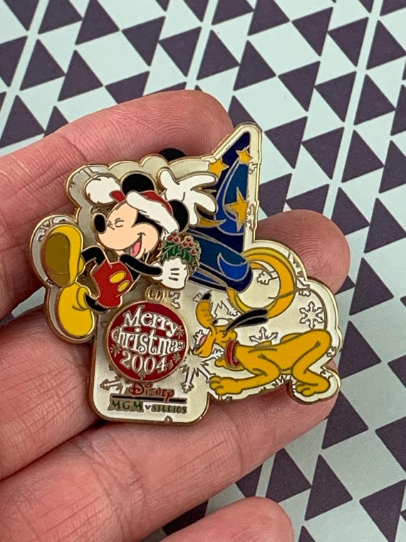 Disney Merry Christmas 2005 限定ピン LTD500 2024 Walt Disney World Mickey Minnie Light Up Ear Hat Christmas