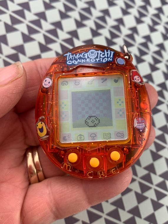 2004 Bandai Tamagotchi Connection Crystal Transparent/clear