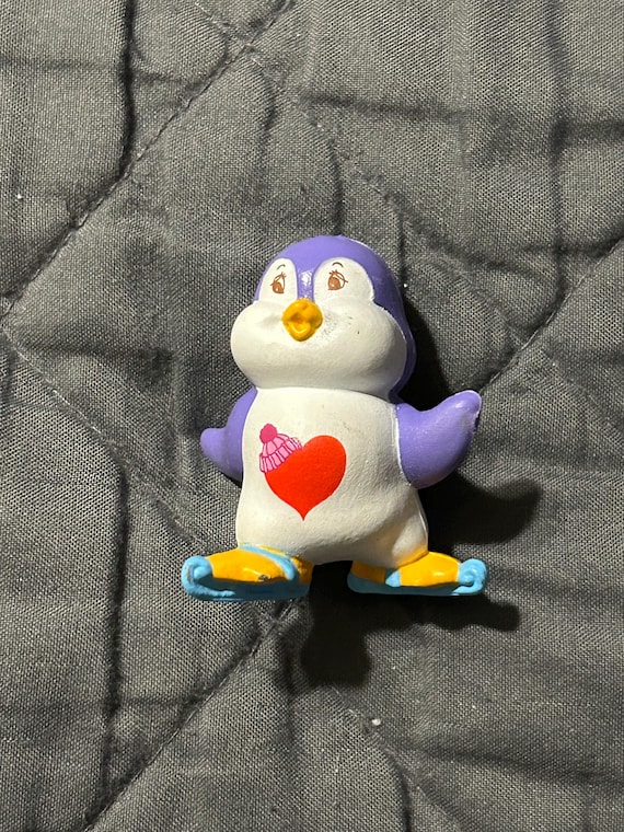 * vintage figure ୨୧ * ふさふさ ハリネズミちゃん Vintage 1985 Care Bears Cozy Heart Penguin PVC Mini Figure - Etsy
