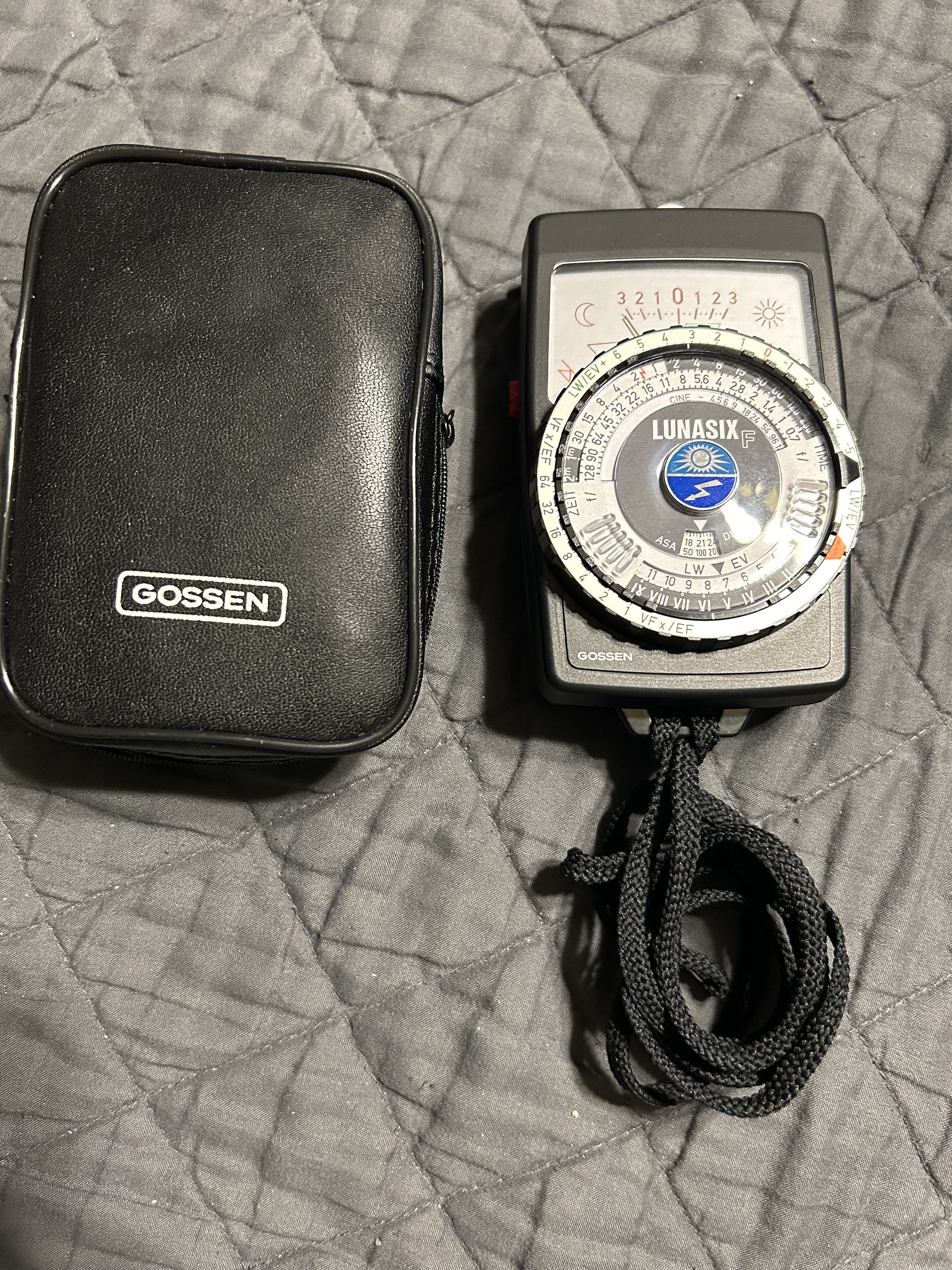 Posemètre GOSSEN Lunasix 3 + accessoire Labor - Collection