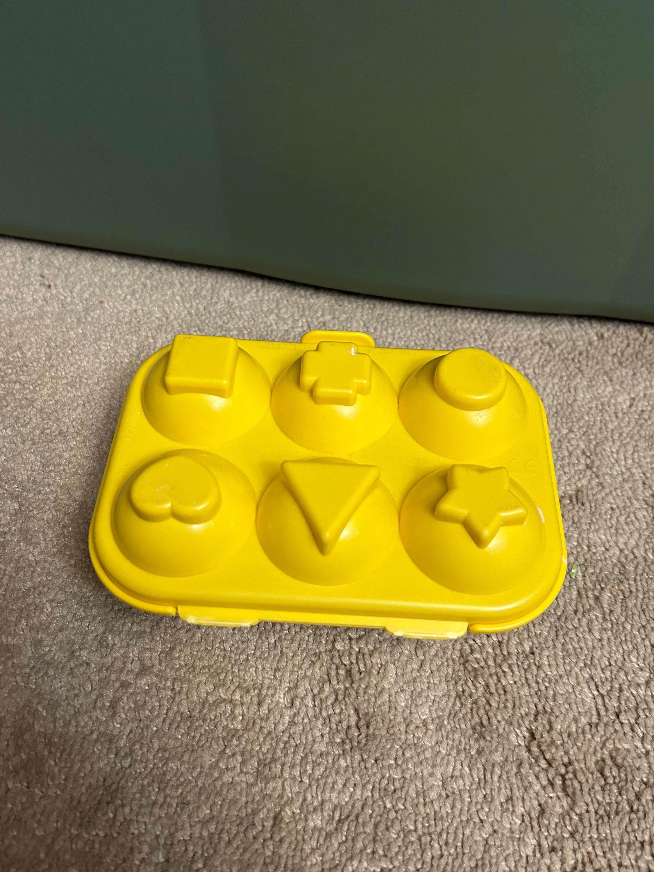 Vintage 1993 Tomy Hide N Squeak Shape Sorting Egg Carton and Eggs
